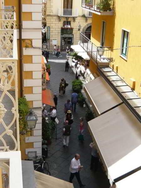 Dolcevitasorrento Guest House ภายนอก รูปภาพ